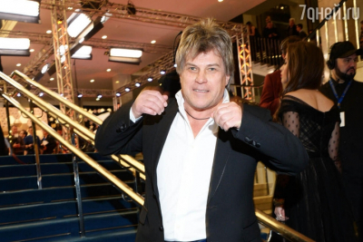 Внебрачная дочь Глызина рассказала о своих чувствах к отцу и не сдержала слёз