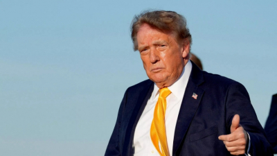 Трамп пригрозил Америке коммунизмом в случае победы демократов