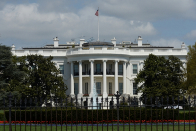 Трамп сообщил о разрушении Белого дома