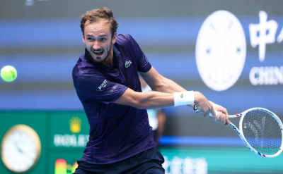 Медведев пробился в четвертьфинал на втором подряд турнире ATP