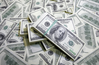 Курс доллара летом: экономисты раскрыли, что ждёт рубль